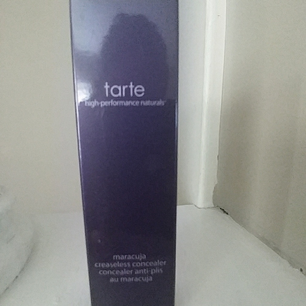 Tarte maracuja creaseless concealer: light sand